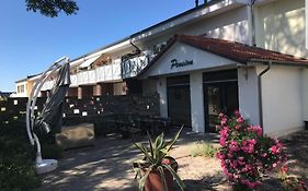 Pension Zu den Linden Trin